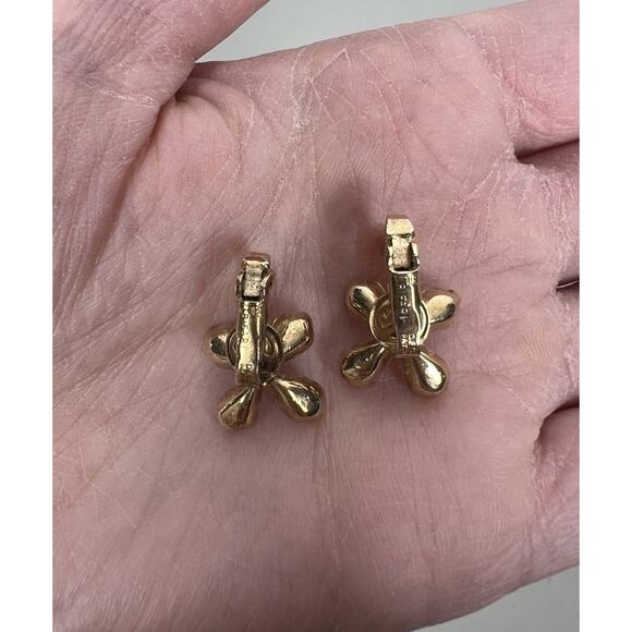 Vintage Clip On Trifari Floral Clear Clover Earrings Gold Toned - Picture 4 of 7